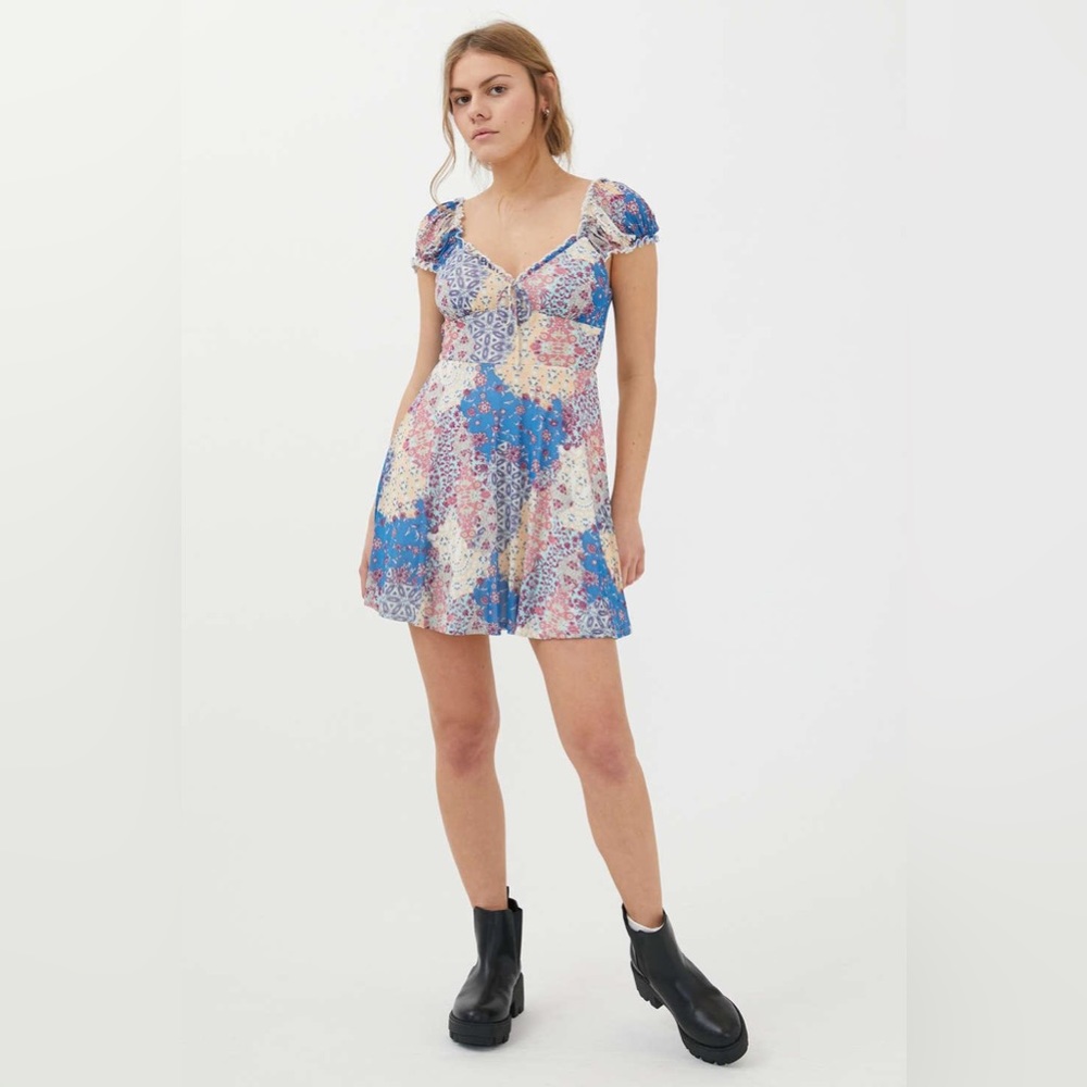 BNWT Urban Outfitters Audrey floral print mesh dress size M